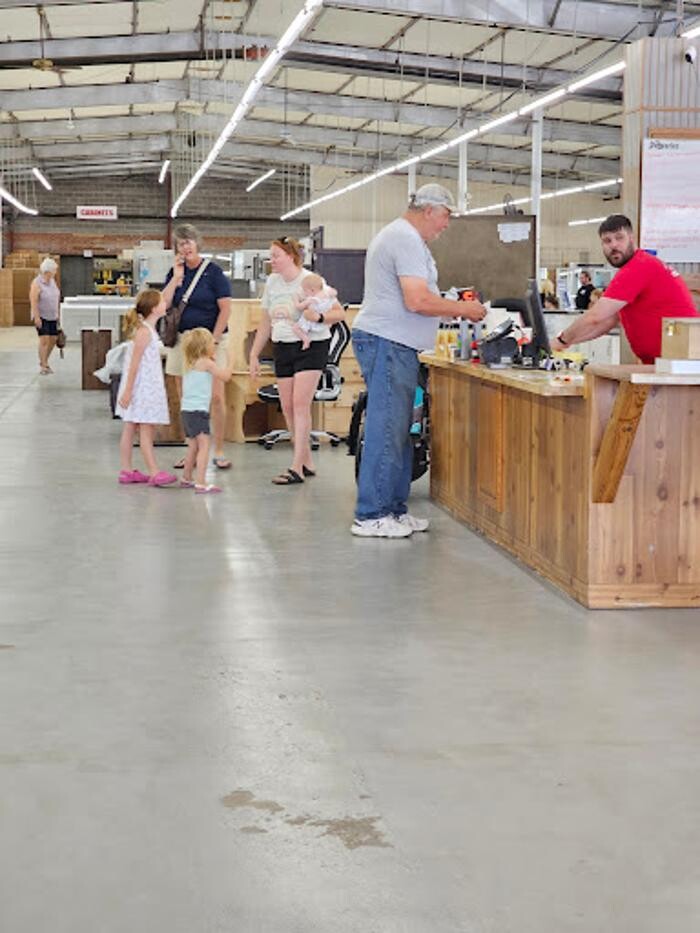 Images Bob's Discount Home Improvement Center