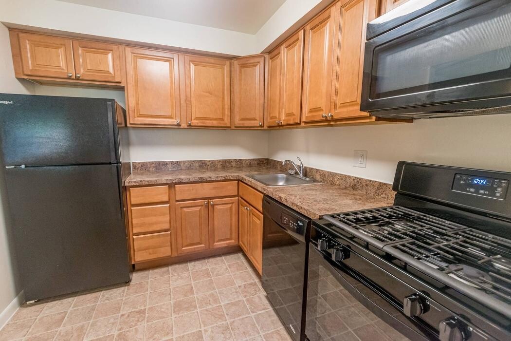 Images Oak Forest Apartments