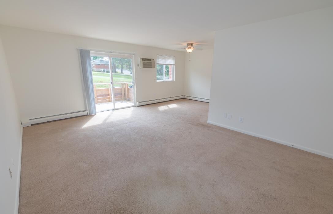 Images Oak Forest Apartments