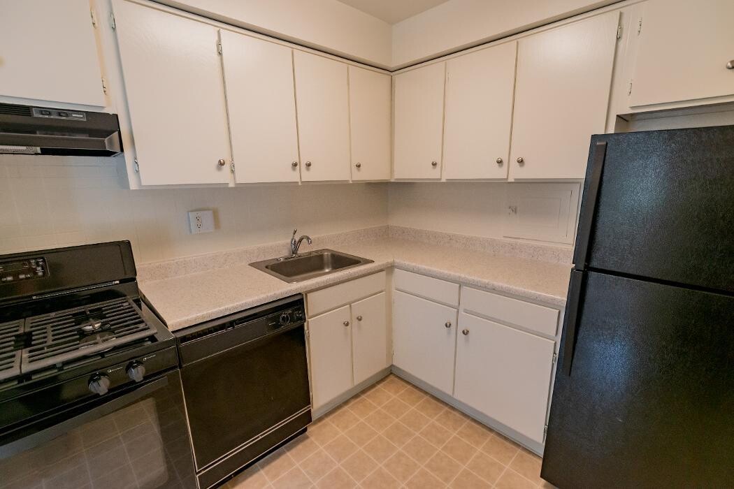 Images Oak Forest Apartments