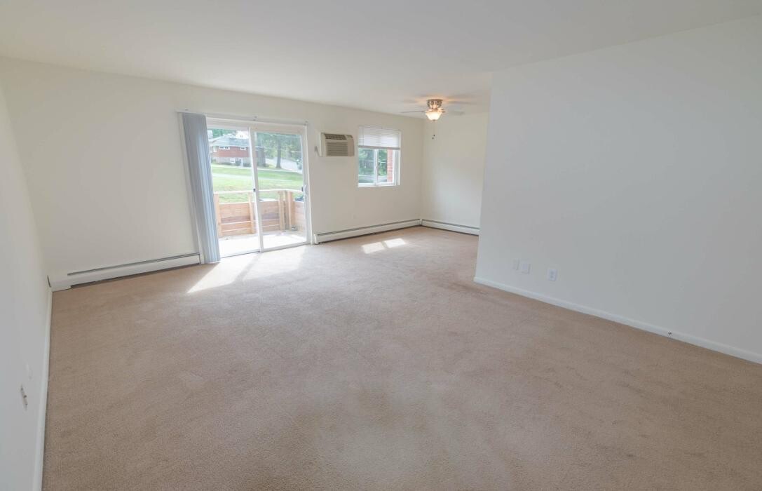 Images Oak Forest Apartments