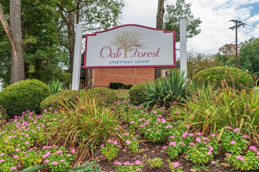 Images Oak Forest Apartments