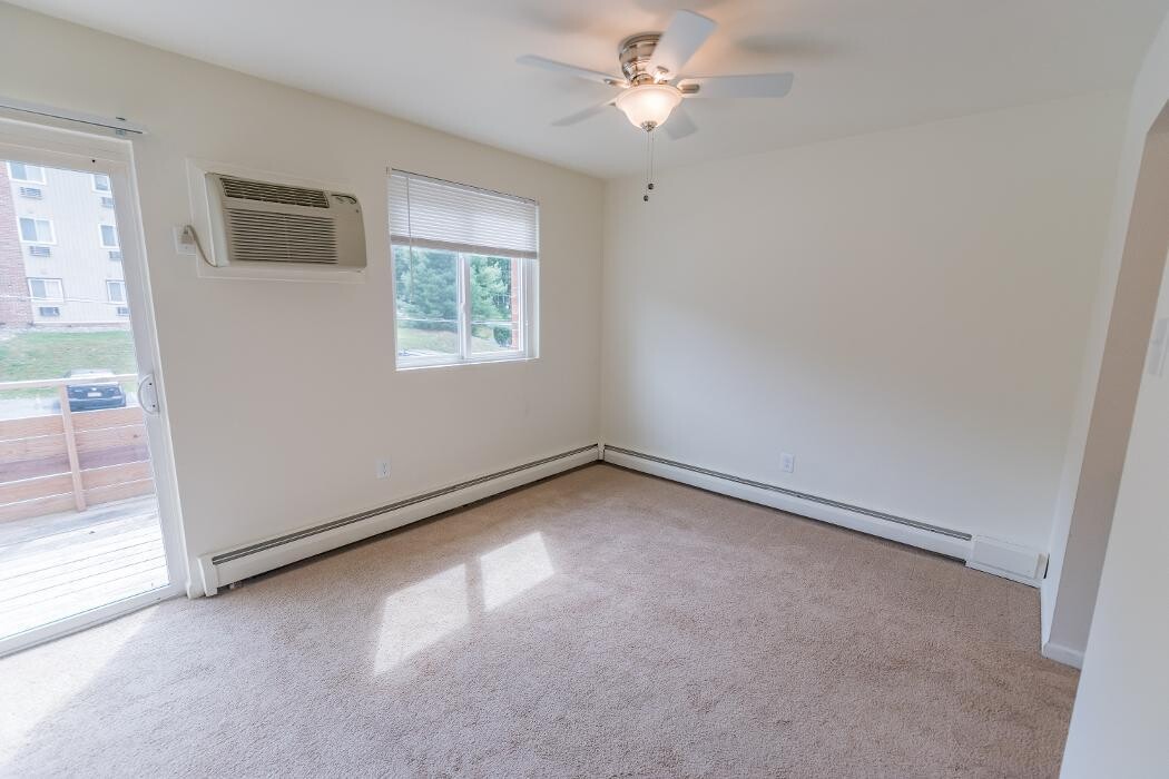 Images Oak Forest Apartments