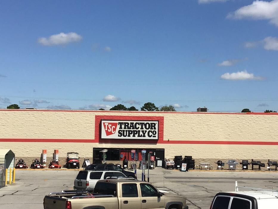 Images Tractor Supply Co.