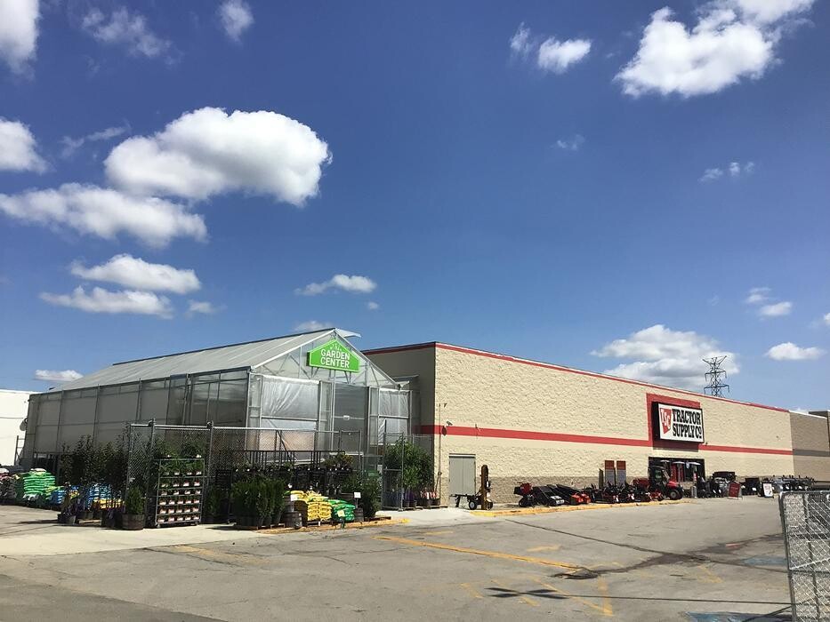 Images Tractor Supply Co.