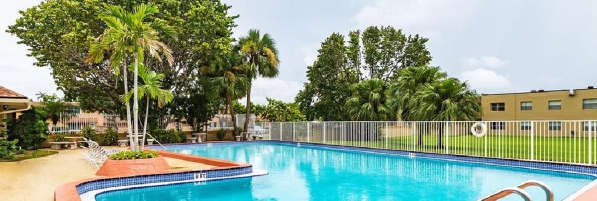 Images Green Briar West Apartments