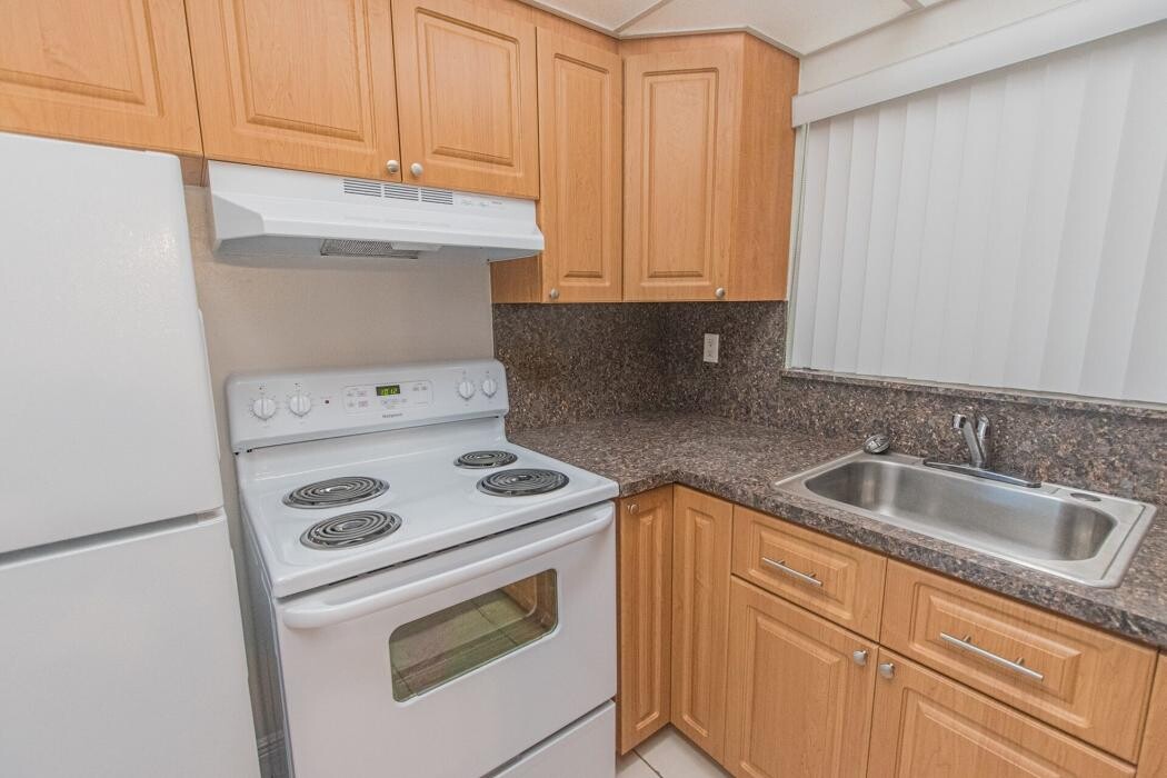 Images Green Briar West Apartments