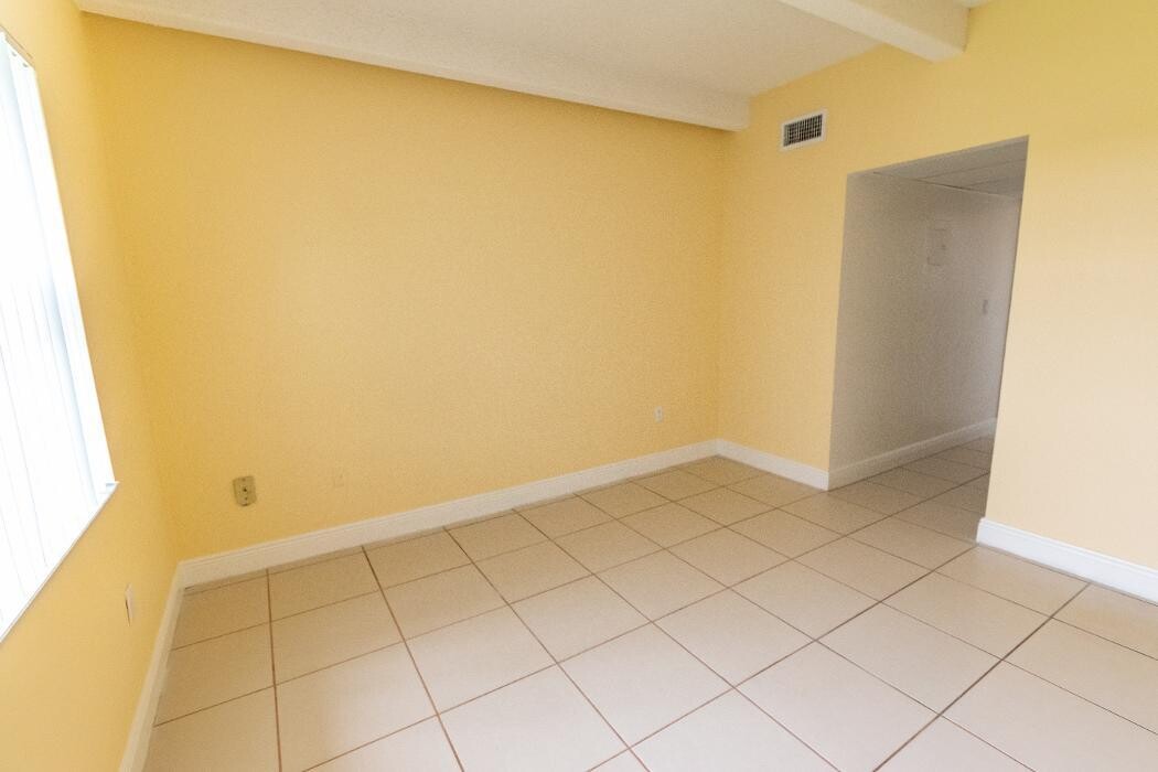 Images Green Briar West Apartments