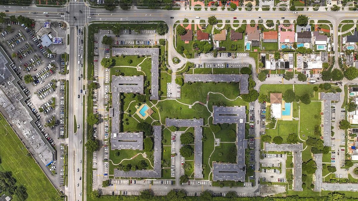 Images Green Briar West Apartments