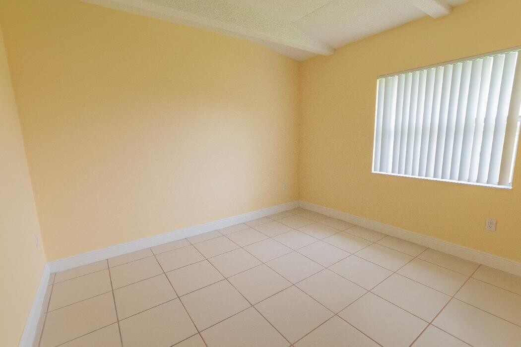 Images Green Briar West Apartments