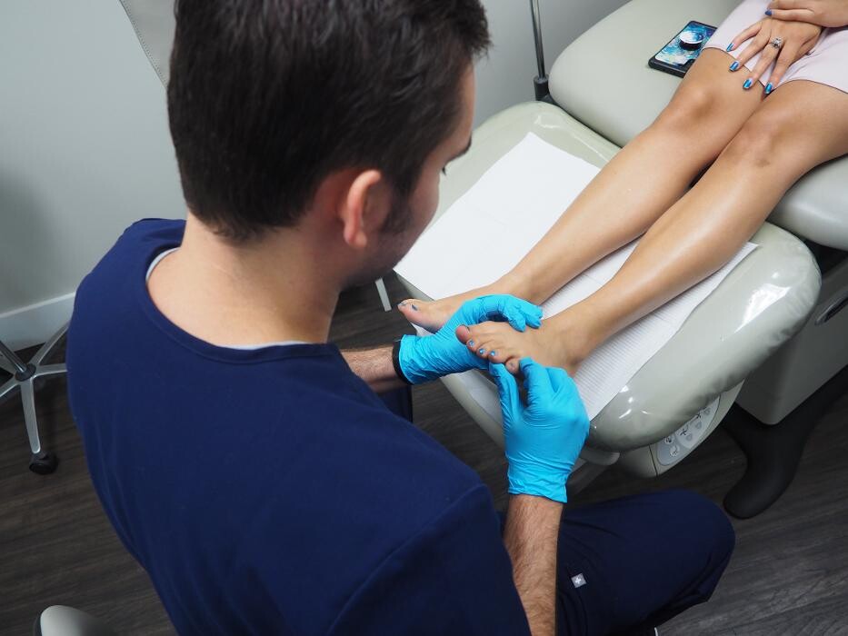 Images Evolve Health - Foot & Ankle