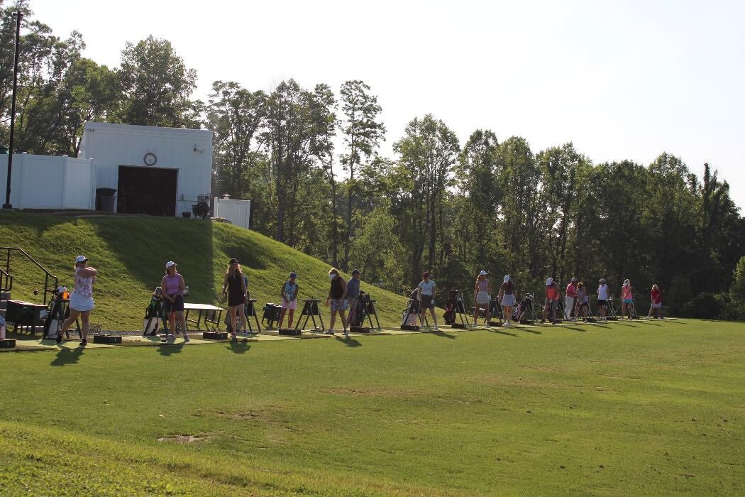 Images The Pines Country Club