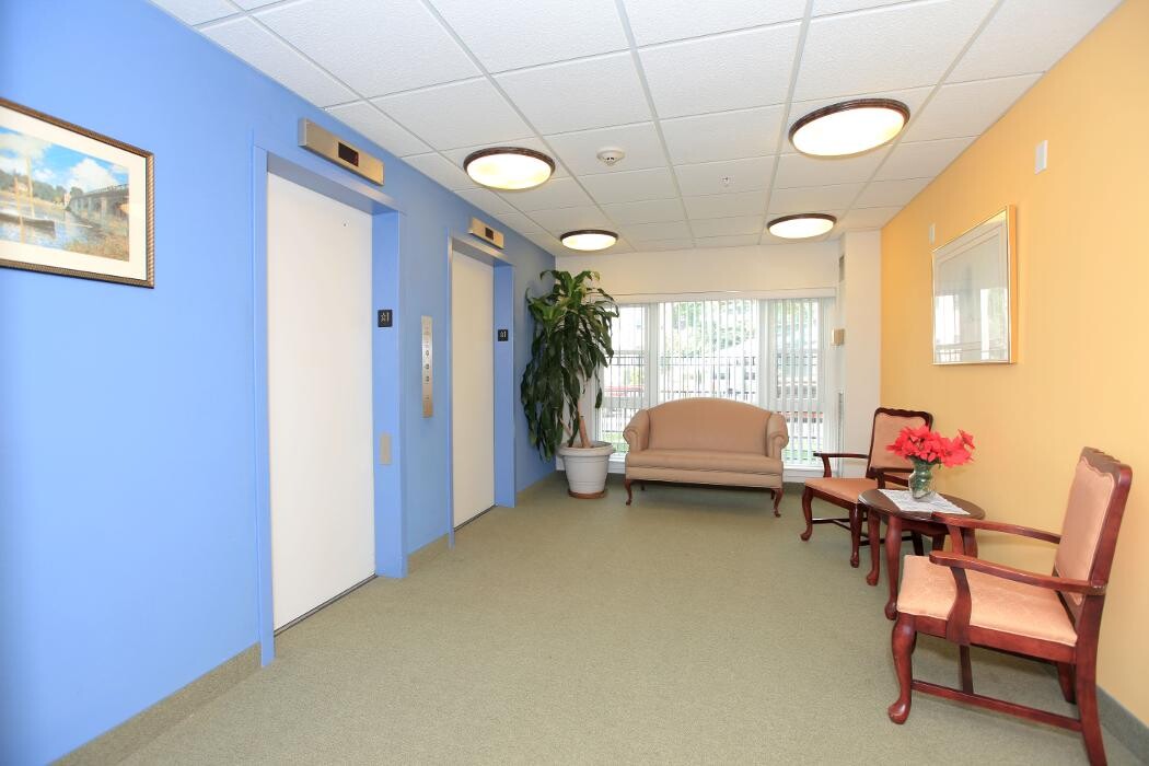 Images Woodbourne Apartments