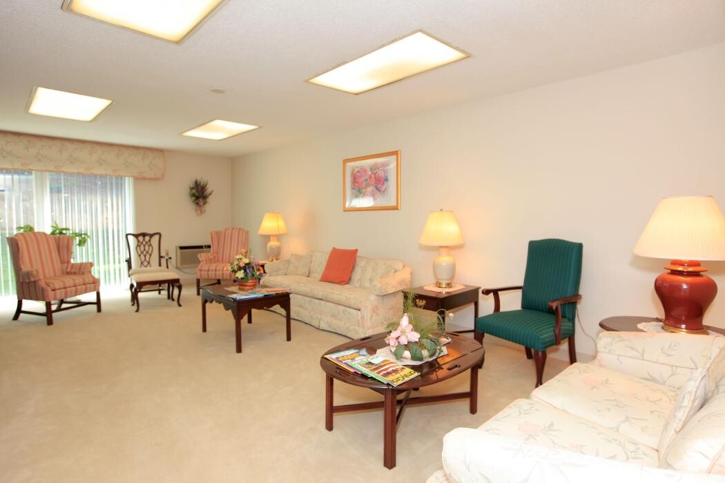 Images Woodbourne Apartments