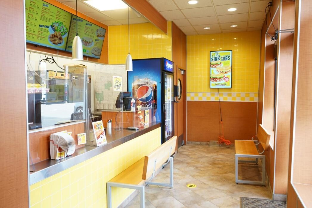 Images Hungry Howie's Pizza