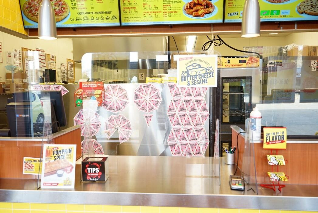 Images Hungry Howie's Pizza