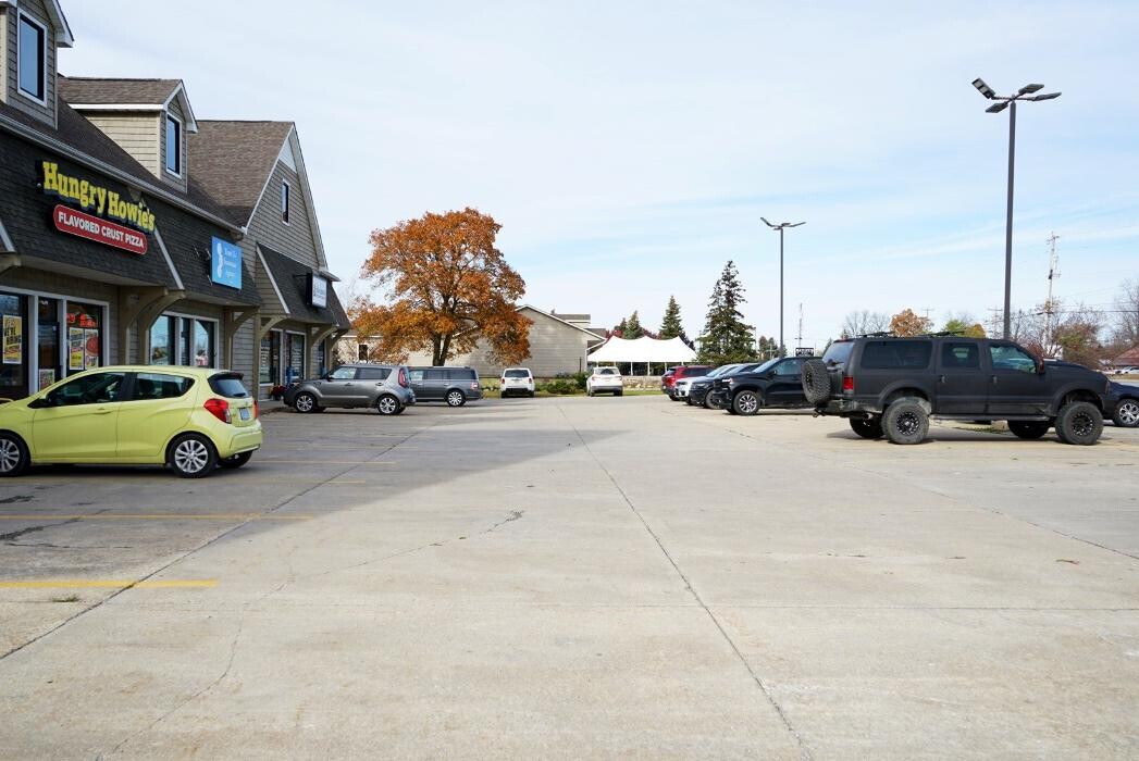 Images Hungry Howie's Pizza