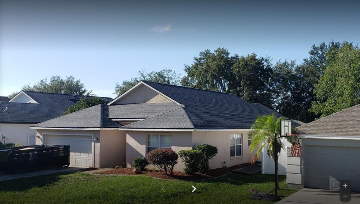 Images Pyramid Roofing & Construction