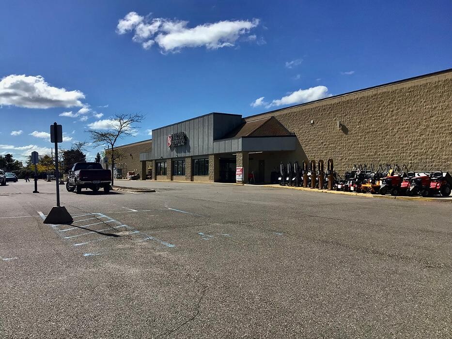 Images Tractor Supply Co.