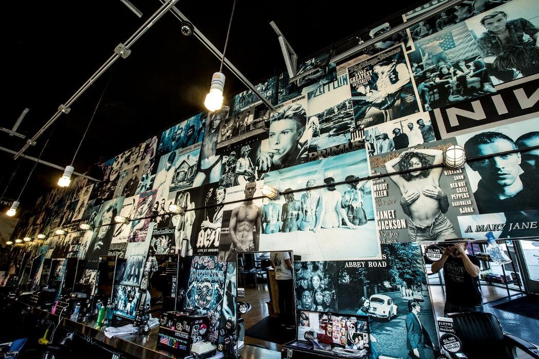 Images Floyd's 99 Barbershop