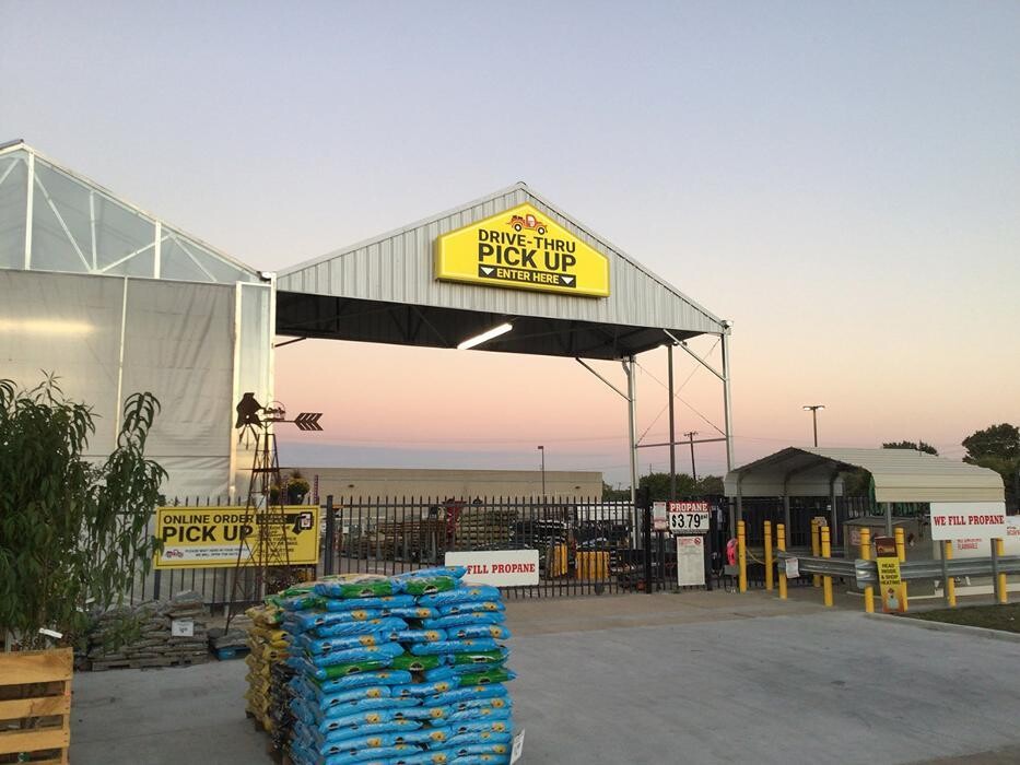 Images Tractor Supply Co.