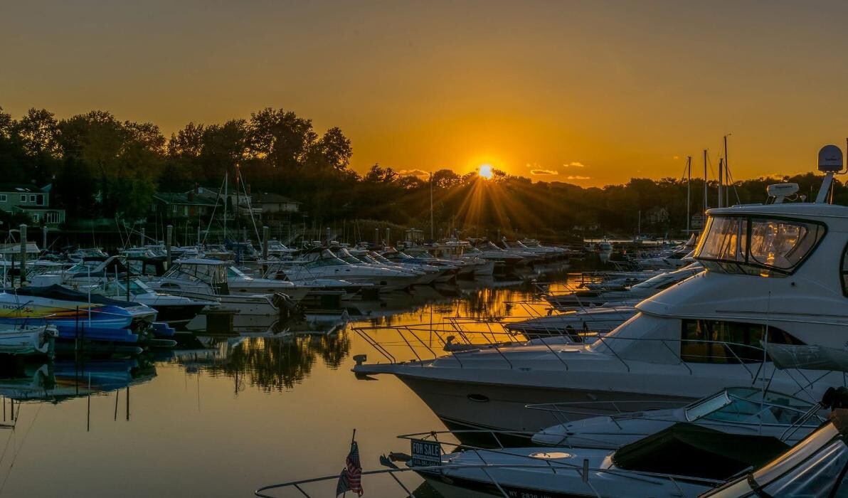 Images Britannia Yachting Center
