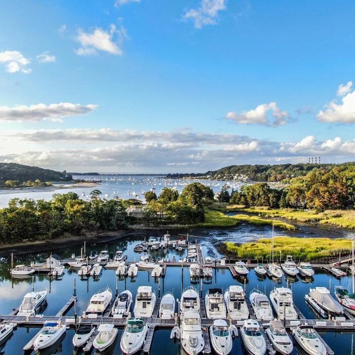 Images Britannia Yachting Center