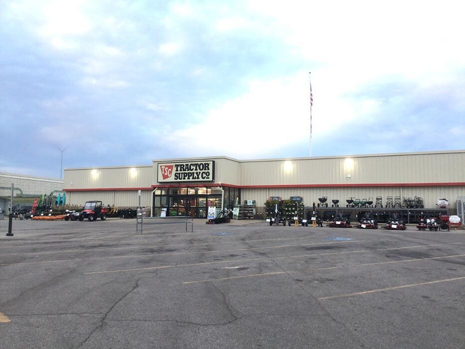 Images Tractor Supply Co.