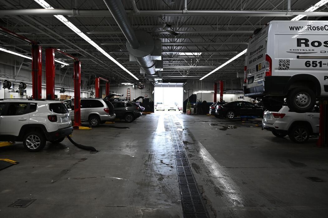 Images Chrysler Jeep Dodge Ram Service - Jeff Belzer