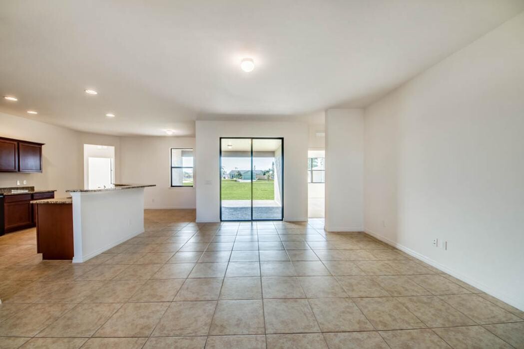 Images LGI Homes - Cape Coral