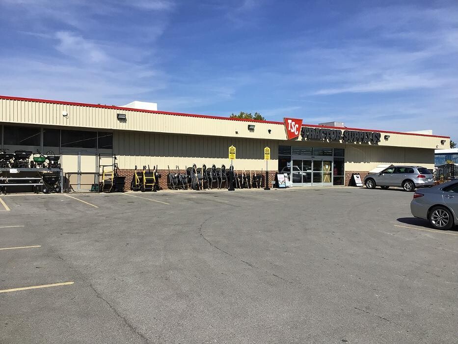 Images Tractor Supply Co.