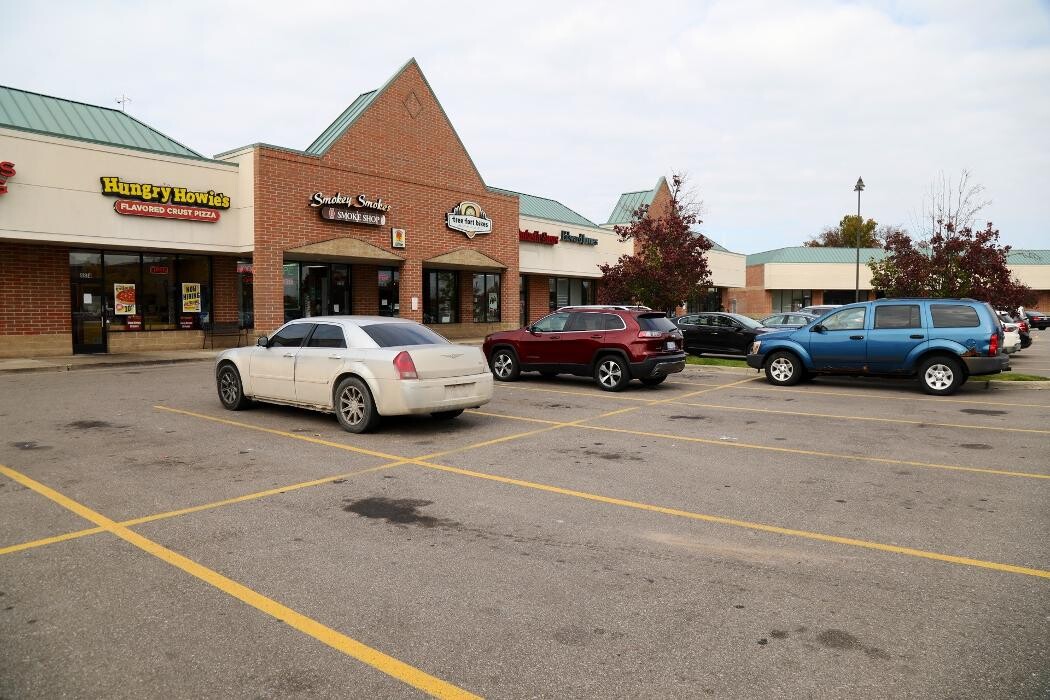 Images Hungry Howie's Pizza