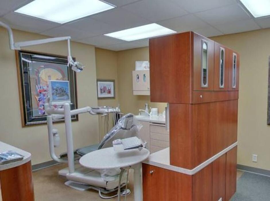 Images H Steven Hoerath DDS