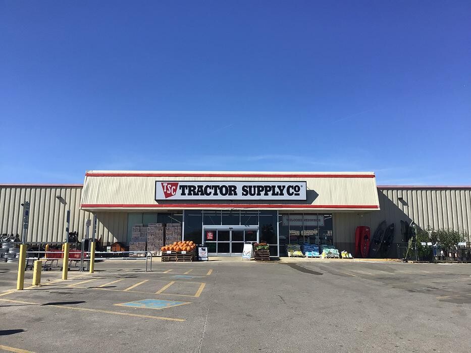 Images Tractor Supply Co.