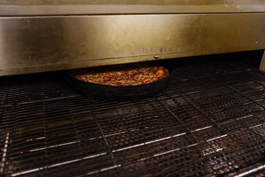 Images Hungry Howie's Pizza