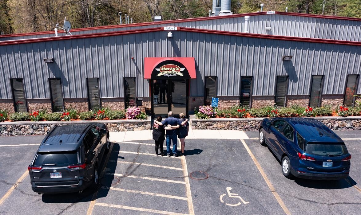 Images Marty's Auto Service Inc