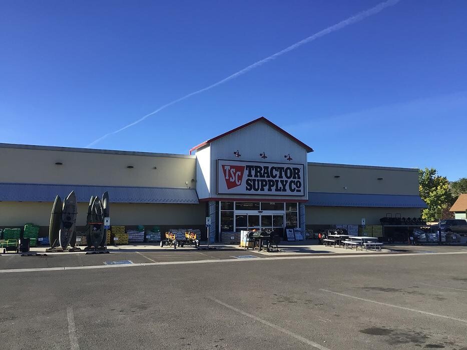 Images Tractor Supply Co.
