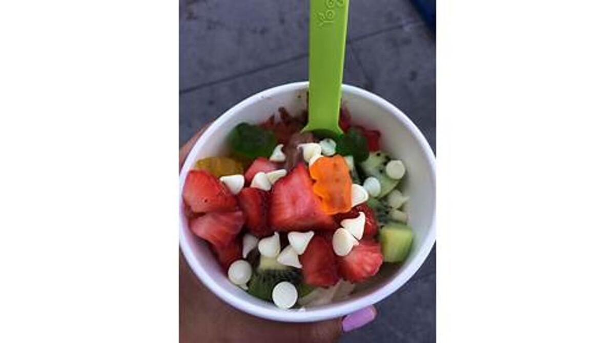 Images Yogurtland Belmont Shore