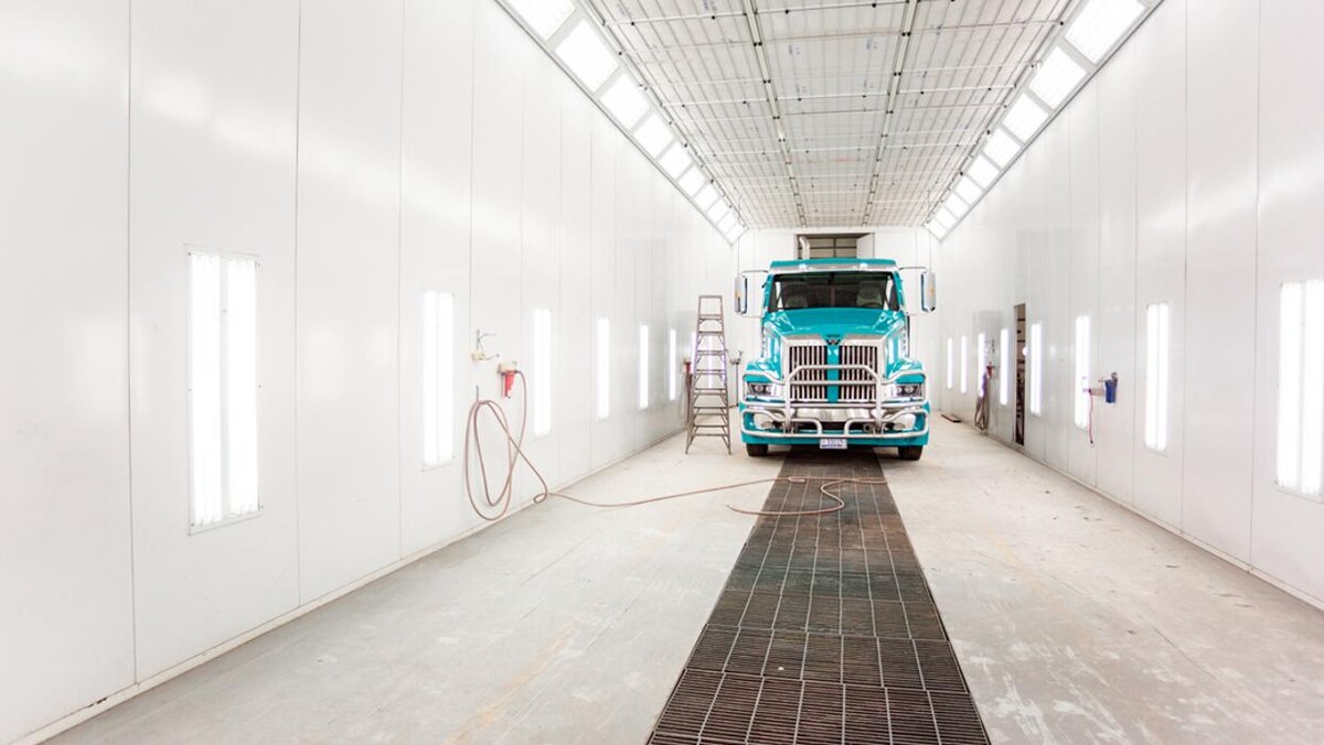 Images J&J Truck and Auto Body