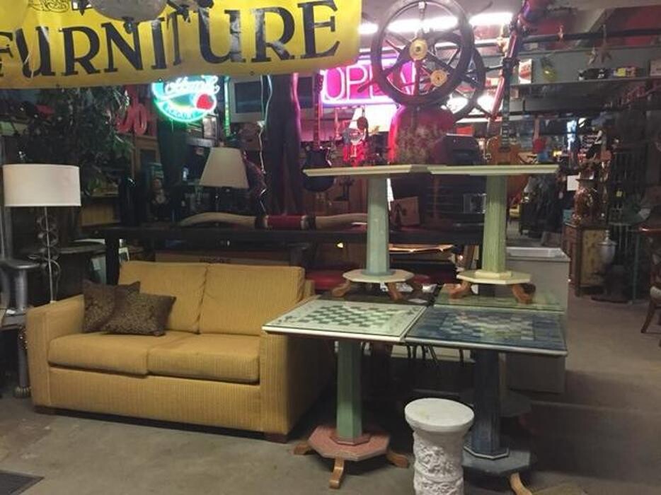 Images Deja Vu Furniture & More