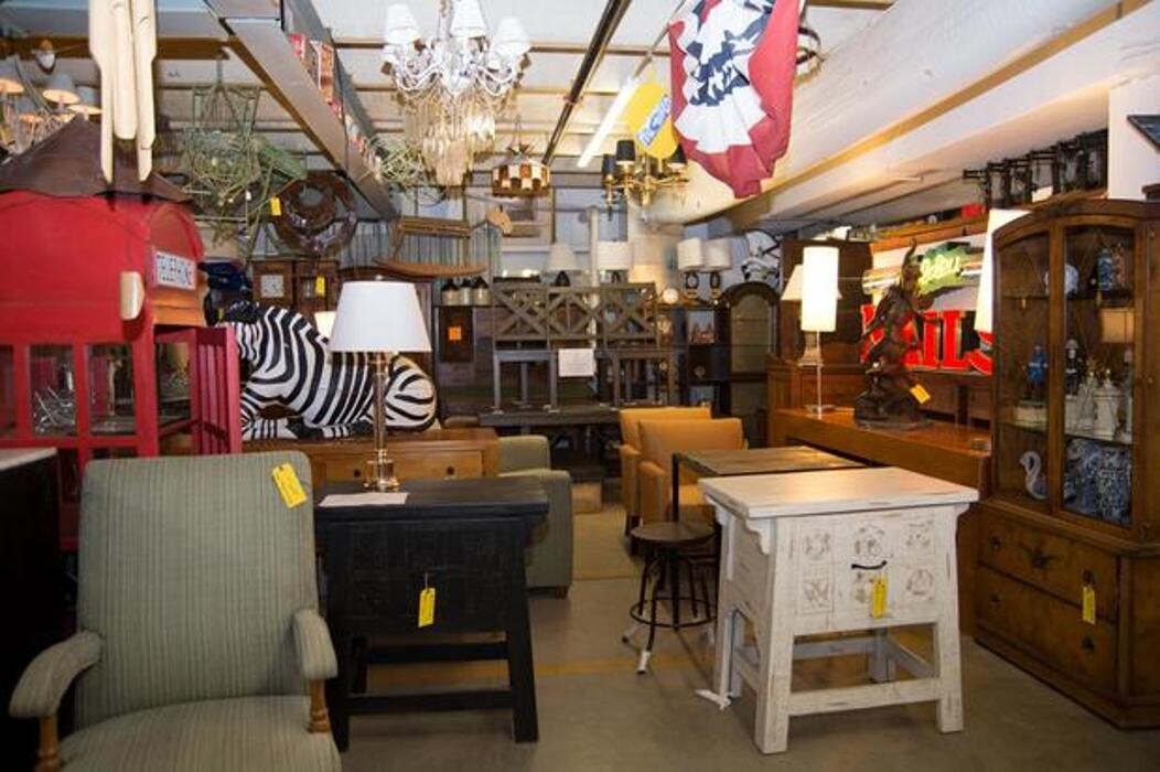 Images Deja Vu Furniture & More
