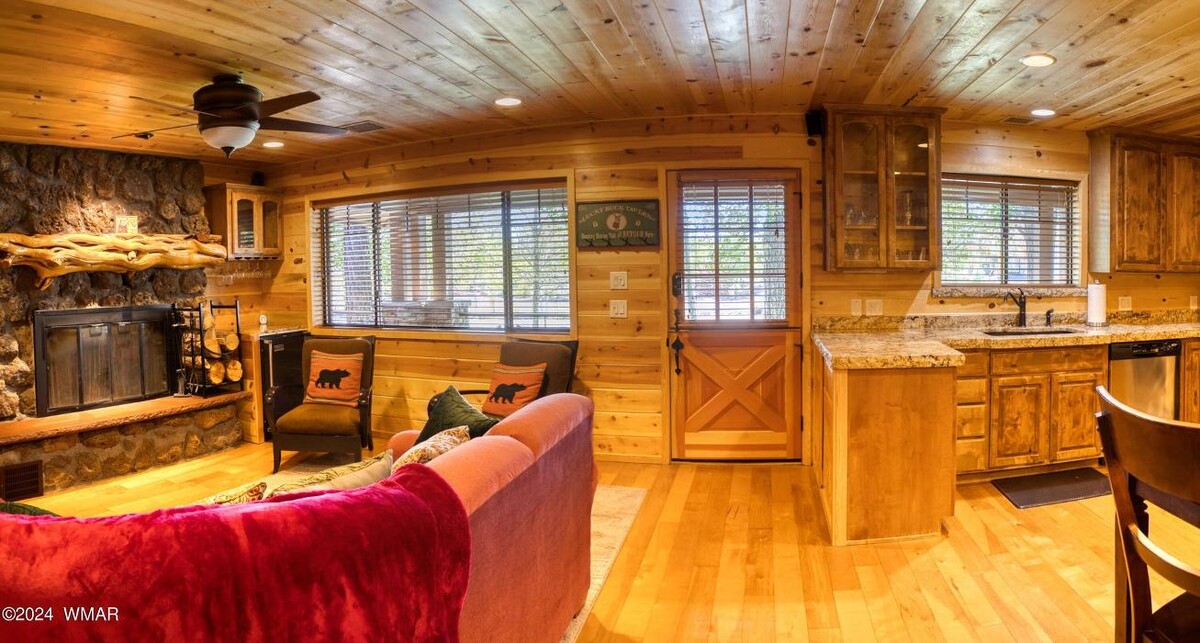 Images Frank M. Smith & Associates Realty