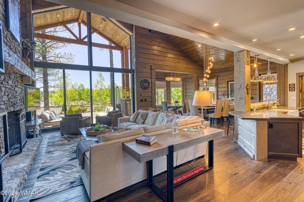 Images Frank M. Smith & Associates Realty