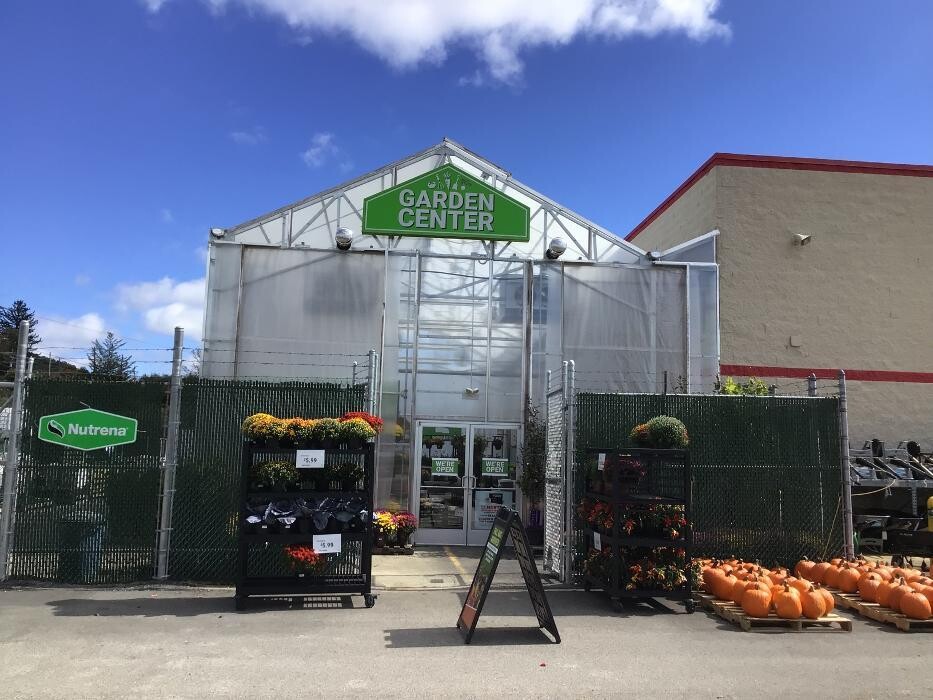 Images Tractor Supply Co.