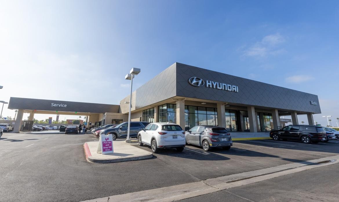 Images Tustin Hyundai