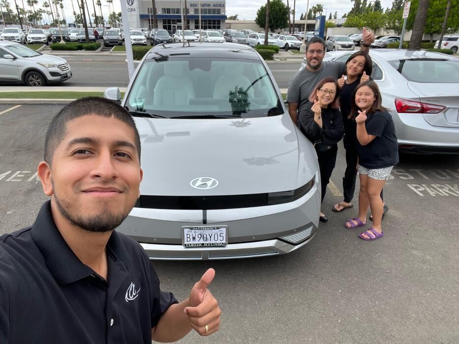 Images Tustin Hyundai