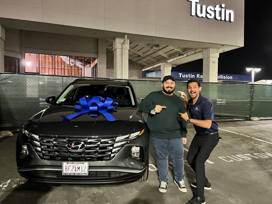 Images Tustin Hyundai