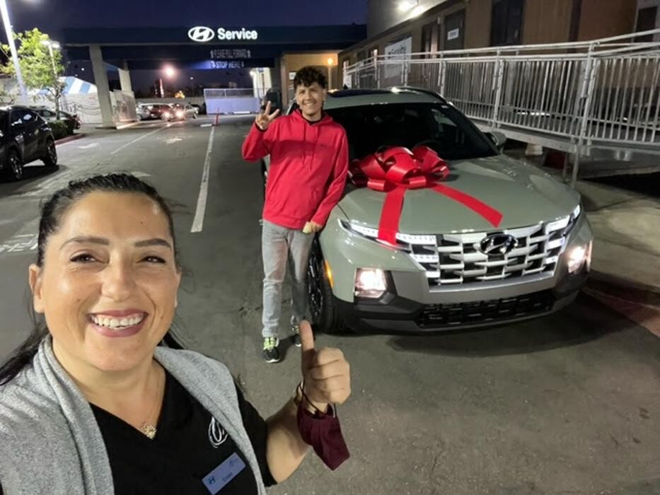 Images Tustin Hyundai