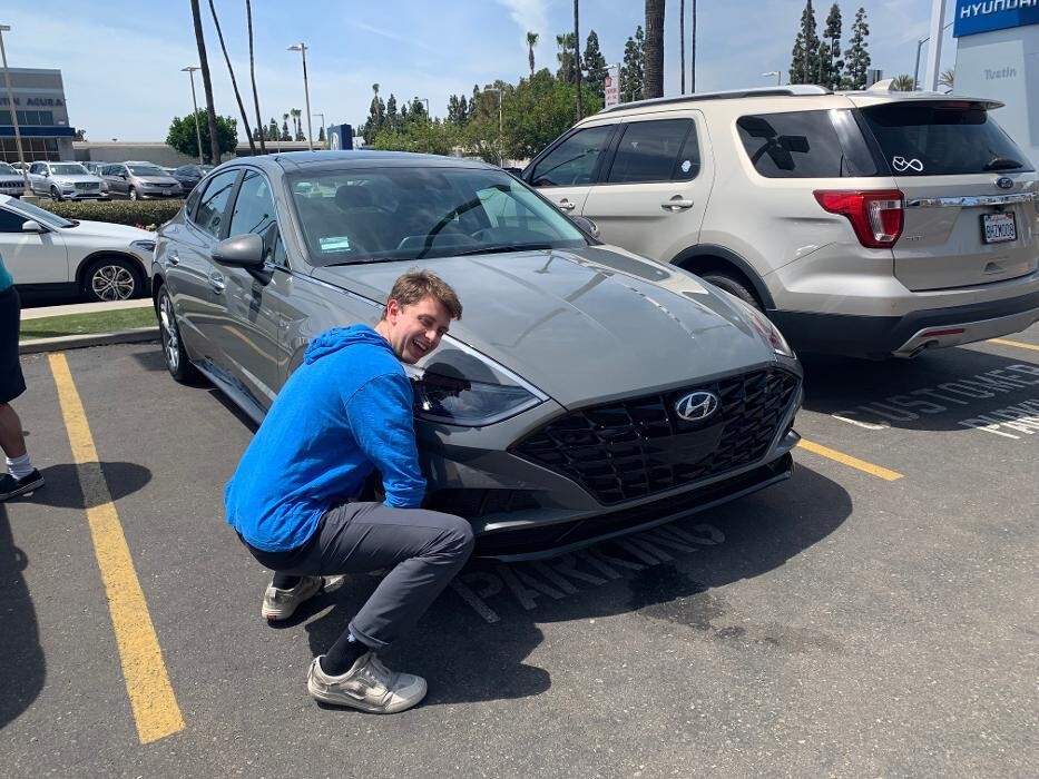 Images Tustin Hyundai
