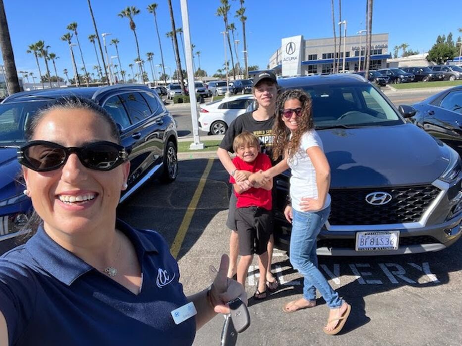 Images Tustin Hyundai